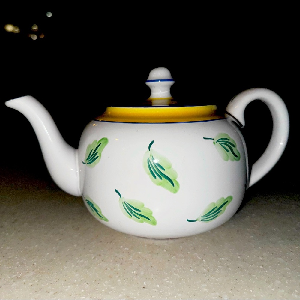 Herend Village Pottery VINTAGE Teapot Elizabeth Barrett Roache 1993